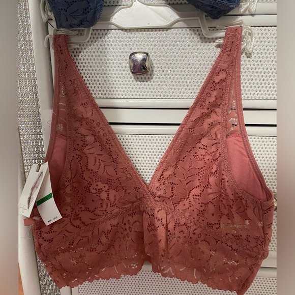 NWT JESSICA SIMPSON BRAND NEW 2-PACK
BRALETTE WITH REMOVABLE PADS - Picture 4 of 7